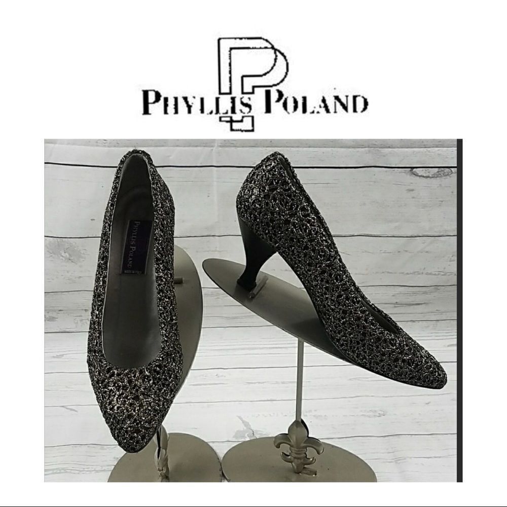 Phyllis Poland Shoes. Size 9B
